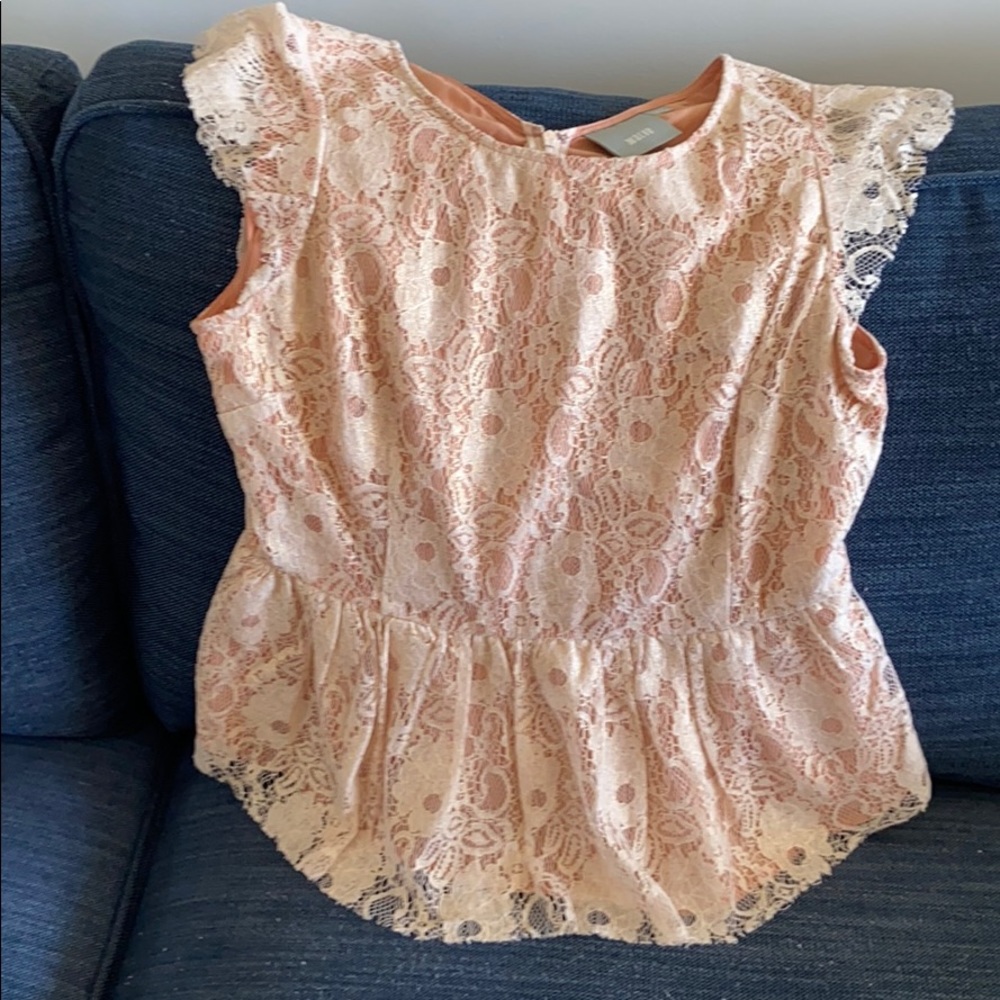 Anthropologie Maeve Katrina peplum Top in Gold
